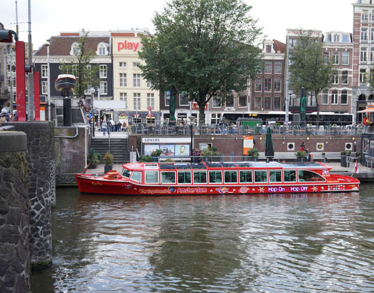 Lovers_Canal_Boat